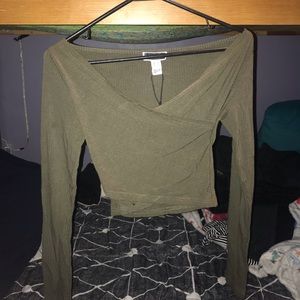 Dark green crop top